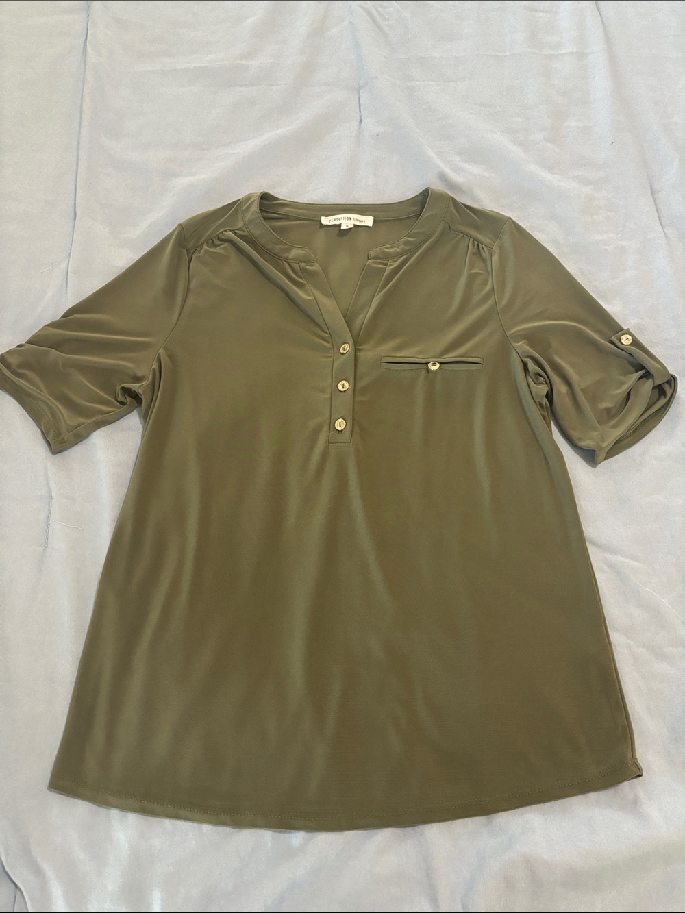 PerSeption Concept Olive Short-Sleeve Henley Top